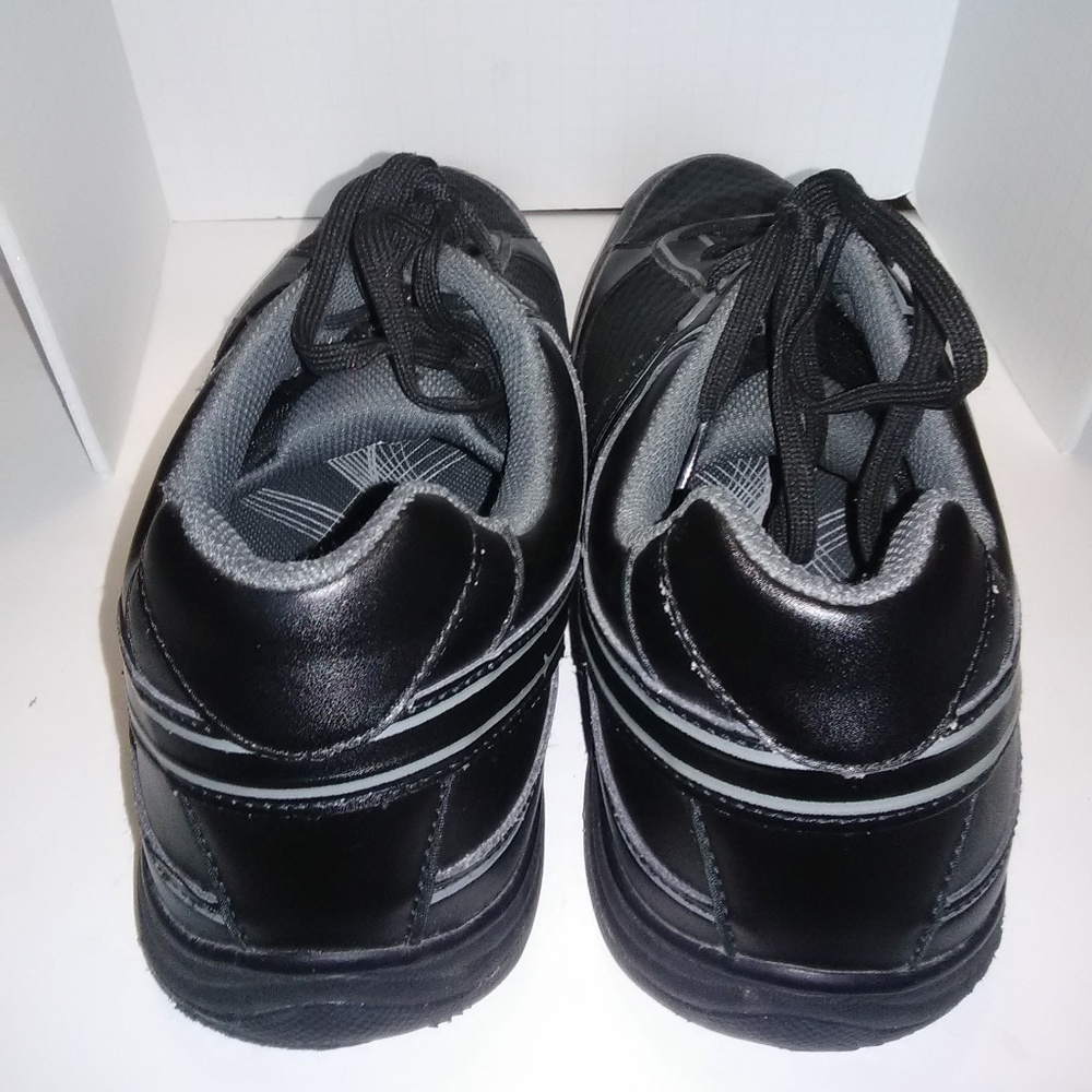 Vionic Shoes size 13 - Picture 3 of 4
